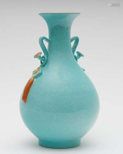 A turquoise-ground famille-rose vase  Qianlonog six-characte...