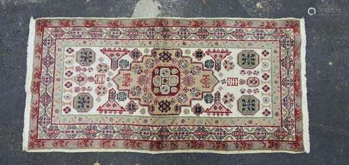 Tapis Sinkiang (chaine, trame et velours en laine), Chi