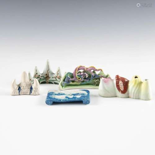 A group of five Chinese porcelain scholar's items, late ...