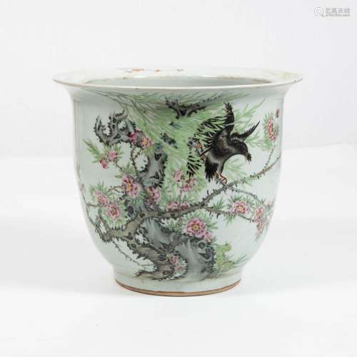 A Chinese Qianjiang enameled jardiniere, late 19th century