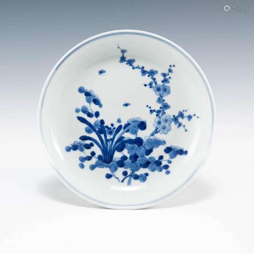 A Chinese blue and white flower plate, Guangxu period, Qing ...