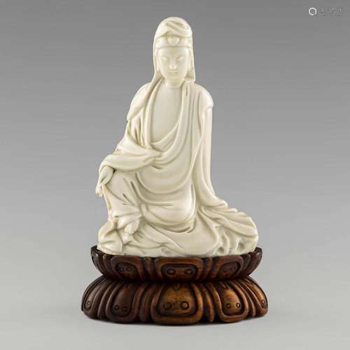 A Chinese blanc de chine statue of Guanyin, 17th century