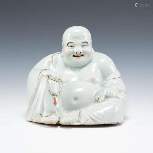 A Chinese porcelain statue of a buddha, Republic period