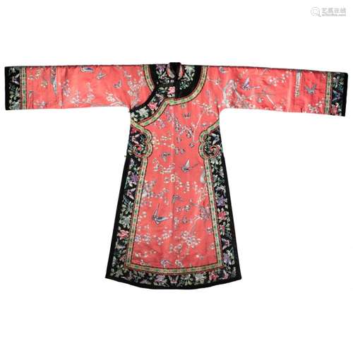 A Manchu woman's embroidered silk informal robe