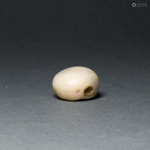 Chinese archaistic hardstone bead