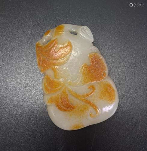 Chinese Qing Jade "Da Ji" Double Gourd Pendant