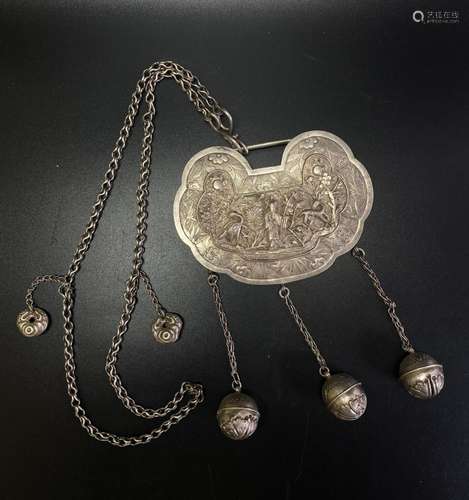 Chinese Silver "Lock" Pendant Chain Bells 139G