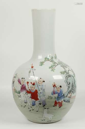 Chinese Famille Rose Porcelain Tianqiuping Vase