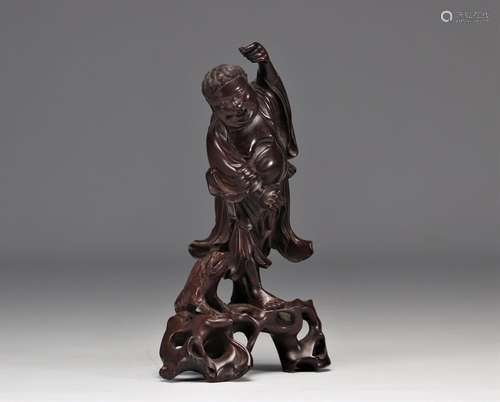 Personnage en bois sculpté Japon vers 1900
Poids: 195 g