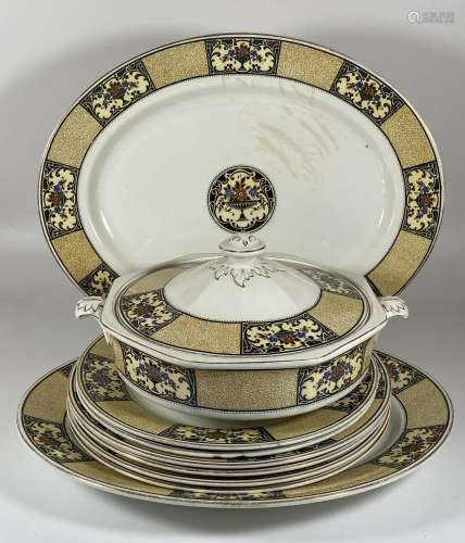 A GROUP OF WEDGWOOD & CO NANETTE PATTERN DINNER SERVICE ...