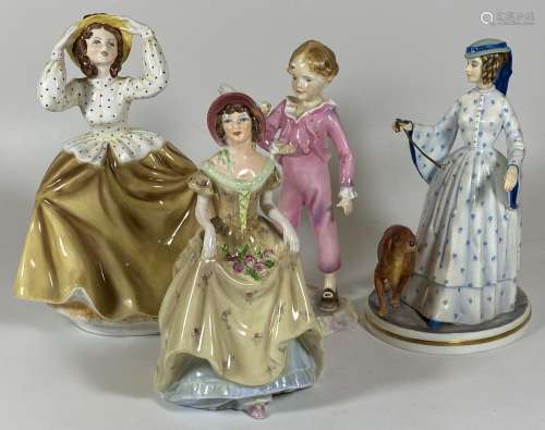 A GROUP OF FOUR CERAMIC FIGURES TO INCLUDE ROYAL WORCESTER F...