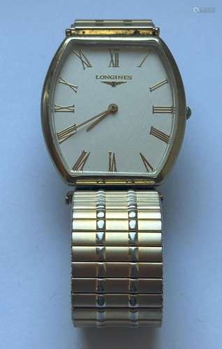 A GENTS LONGINES GOLD PLATED QUARTZ WRIST WATCH ON AN EXPAND...