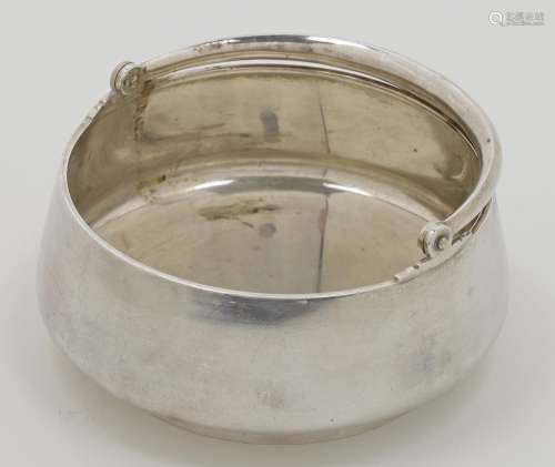A Russian swing handled sugar bowl, marked to the underside ...
