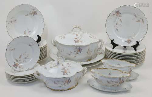 A combined Continental porcelain part dinner service, late 1...