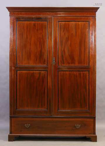 An Edwardian mahogany wardrobe, first quarter 20th century, ...