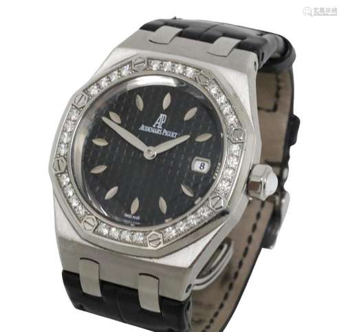 AUDEMARS PIQUET LADY ROYAL OAK 33MM WATCH