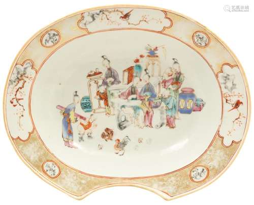 CHINESE EXPORT PORCELAIN BARBER PLATE