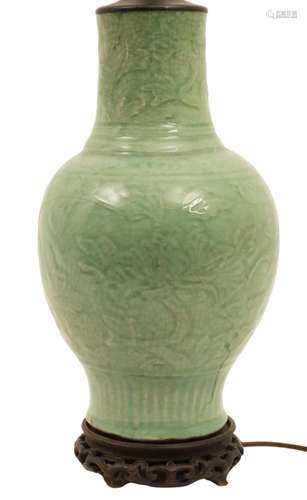 CHINESE LONQUAN CELEDON GLAZE VASE AS LAMP