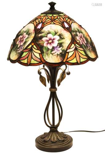 DALE TIFFANY REVERSE PAINTED ART GLASS LAMP