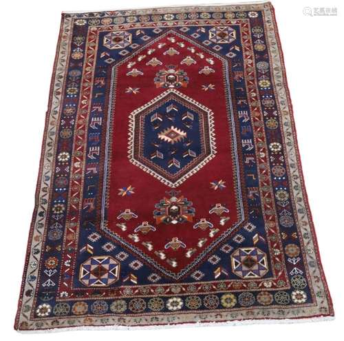 7'10" x 5'5" ORIENTAL RUG