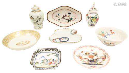 8 PC LOT OF ORIENTAL PORCELAIN