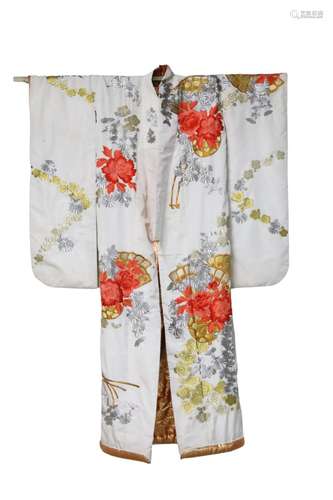 JAPANESE WHITE SILK KIMONO