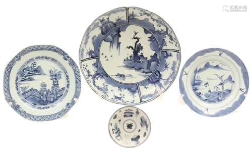 4 PCS OF ORIENTAL BLUE AND WHITE PORCELAIN