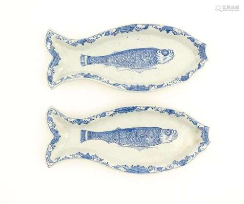 Two Dutch Delft blue and white herring dishes of s…