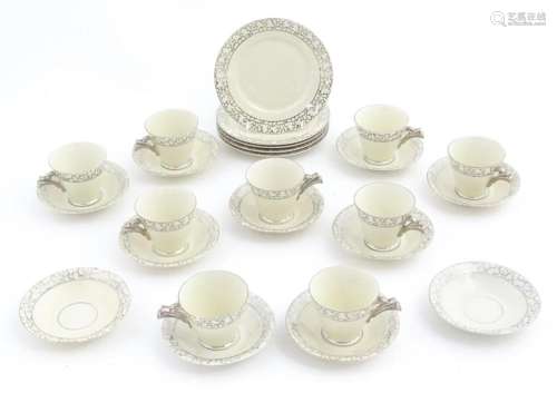 A quantity of Art Deco style tea wares with banded…