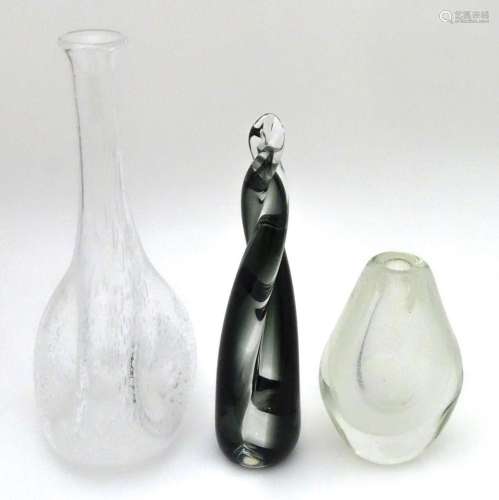 Three items of studio / art glass, comprising a gl…