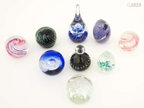Quantity of assorted paperweights to include examp…