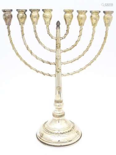 Judaica : A .925 silver Hanukkah Menorah candelabr…