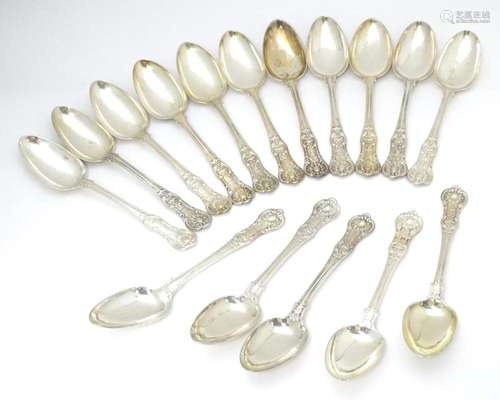 Sixteen Victorian silver Kings pattern tablespoons…