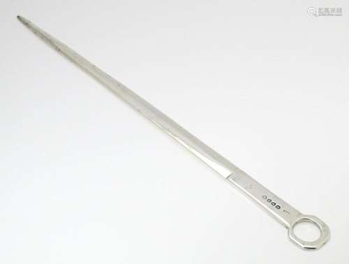 A Geo III silver meat skewer, hallmarked London 18…