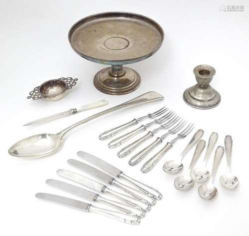 Assorted silver plated wares to include tazza, str…