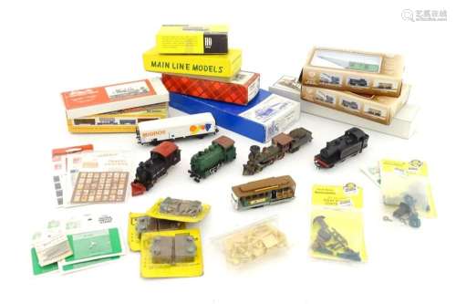 Toys: A quantity of assorted scale model train / r…