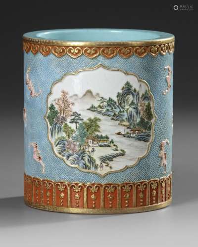 A CHINESE FAMILLE ROSE BRUSH POT, 19TH-20TH CENTURY