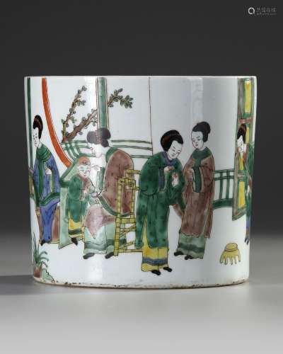 A CHINESE FAMILLE VERTE BRUSH POT, 19TH-20TH CENTURY