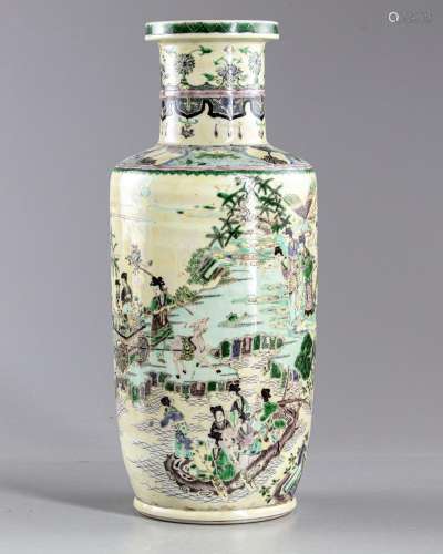 A CHINESE FAMILLE VERTE ROULEAU VASE, QING DYNASTY (1644-191...