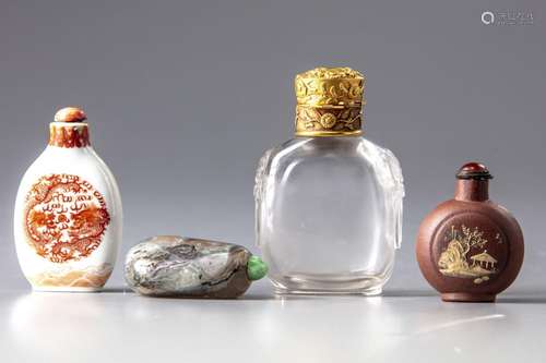 FOUR CHINESE SNUFF BOTTLES, 19TH-20TH CENTURY