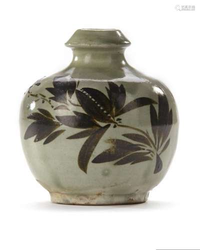 A CHINESE PAINTED CIZHOU JAR, JIN DYNASTY (1115-1234)