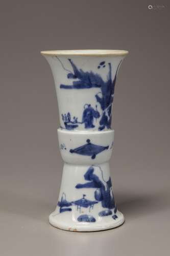 A BLUE AND WHITE FLARING GU VASE, 17TH CENTURY