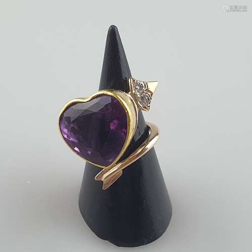 Ausgefallener Amethystring mit Diamanten