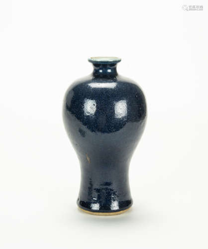 Qing - A Deep Blue Glazed Gourd Vase With Marks