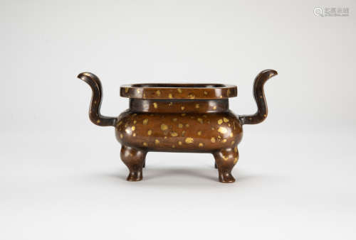 Qing - A Bronze Gold Splashed Double Handle Censer‘
