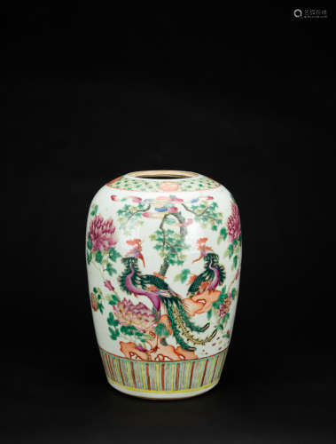 Late Qing/Republic - A Famille Glaze ’Phoenix’ Jar