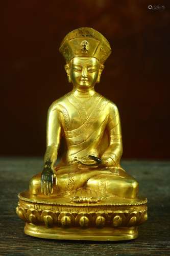 铜鎏金手工打造一尊释迦牟尼佛