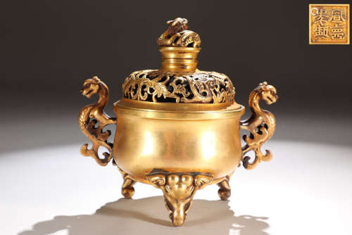 旧藏宣德款精铸铜胎鎏金象足螭龙耳熏炉
