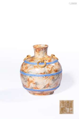 A WOOD-GLAZED GILT-DECORATED VASE,MARK AND PERIOD OF YONGZHE...