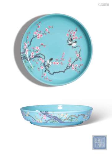 A TURQUOISE-GROUND YANGCAI‘PLUM BLOSSOM’DISH,MARK AND PERIOD...